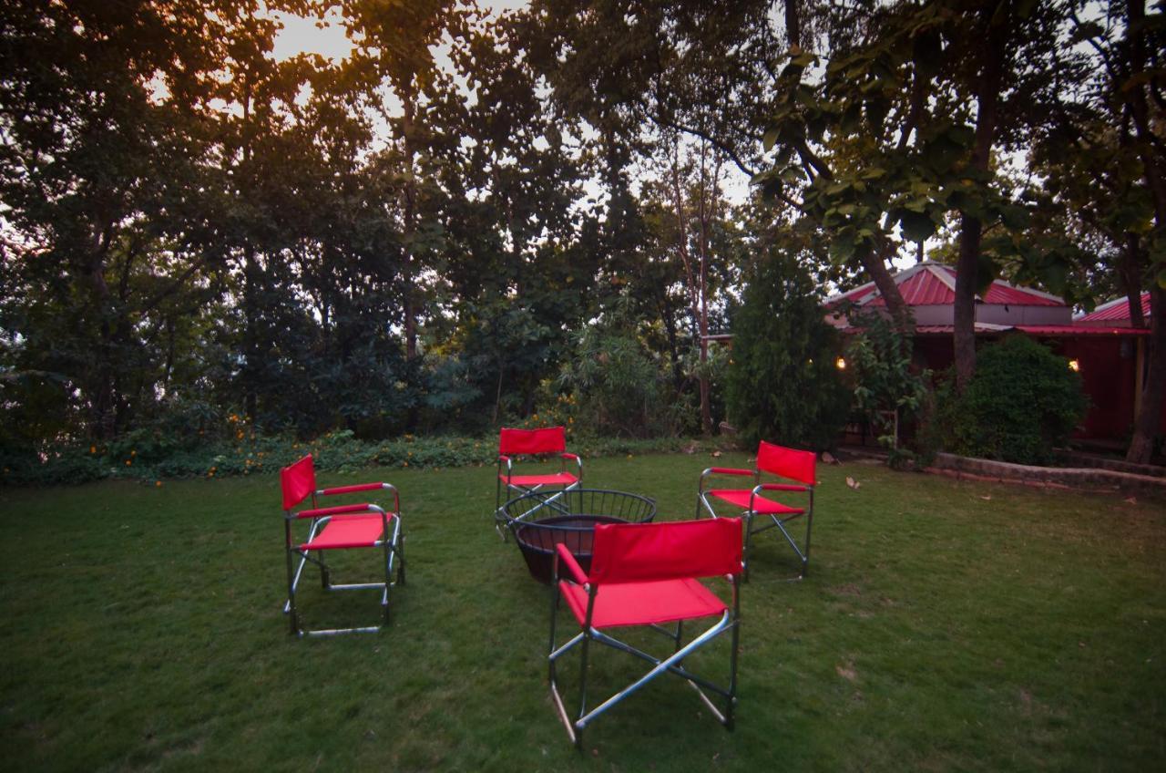 Kolar Jungle Retreat Hotel Lawa Khadi Exterior photo